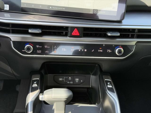 new 2025 Kia Sorento car, priced at $40,000
