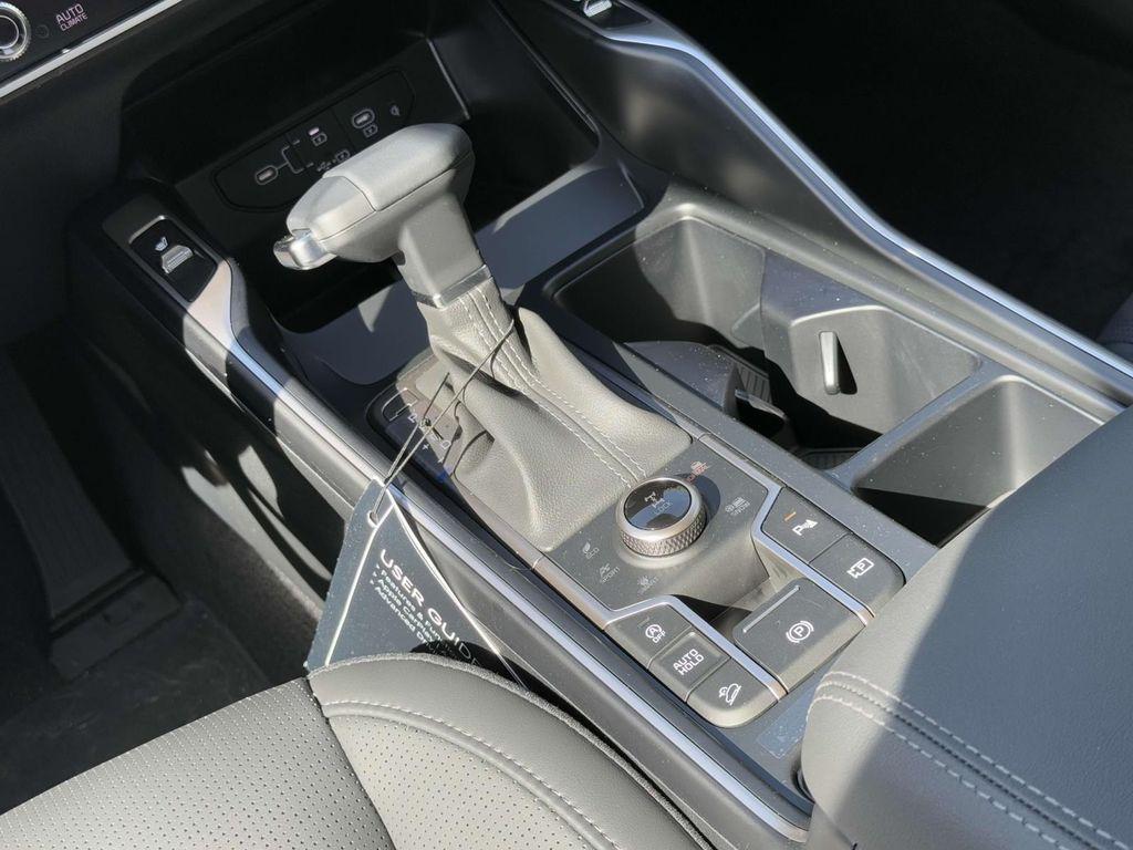 new 2025 Kia Sorento car, priced at $38,292
