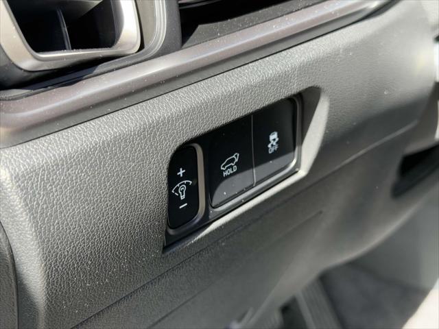 new 2025 Kia Sorento car, priced at $40,000