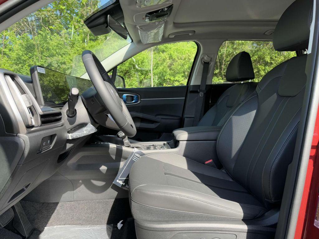 new 2025 Kia Sorento car, priced at $38,292