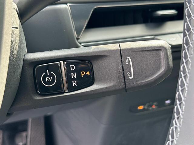 new 2026 Kia EV9 car, priced at $72,360