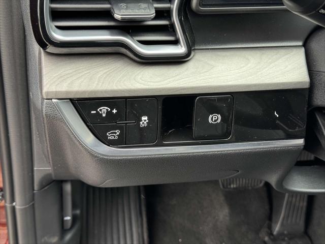 new 2025 Kia Sportage car, priced at $32,750