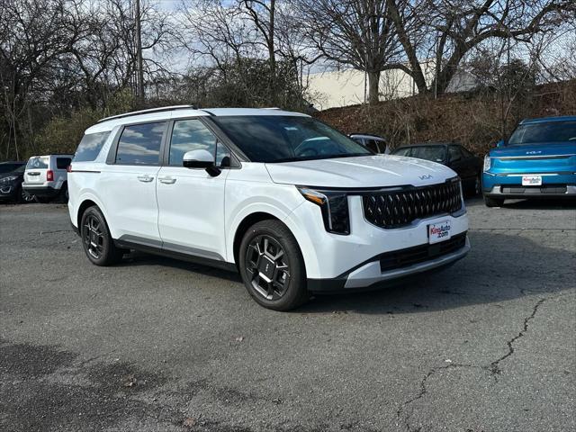 new 2025 Kia Carnival Hybrid car, priced at $40,818