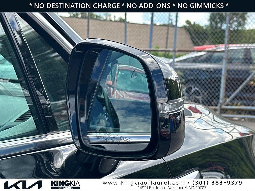 used 2023 Kia Sorento car, priced at $23,544