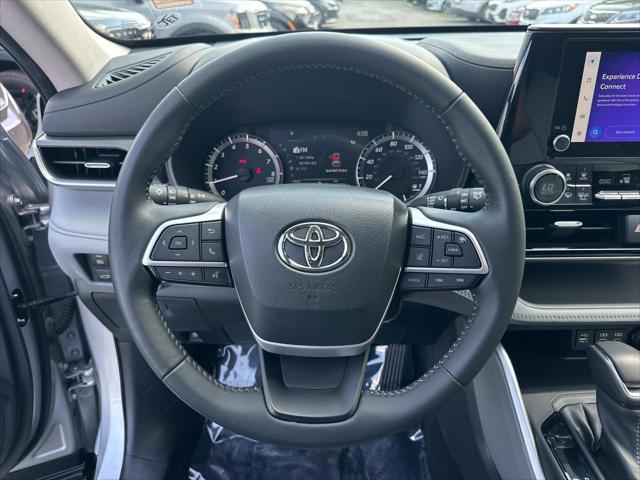 used 2023 Toyota Highlander car, priced at $34,425