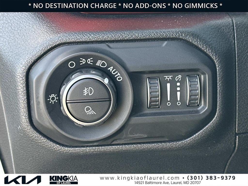 used 2021 Jeep Gladiator car, priced at $29,000