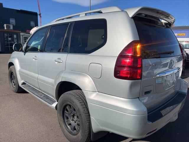 used 2004 Lexus GX 470 car, priced at $10,989