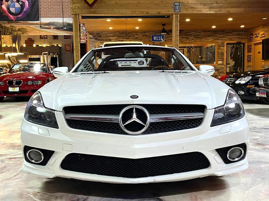 used 2009 Mercedes-Benz SL-Class car, priced at $20,985