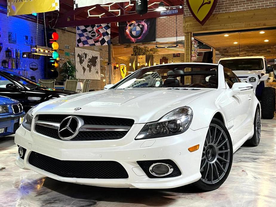 used 2009 Mercedes-Benz SL-Class car, priced at $19,485