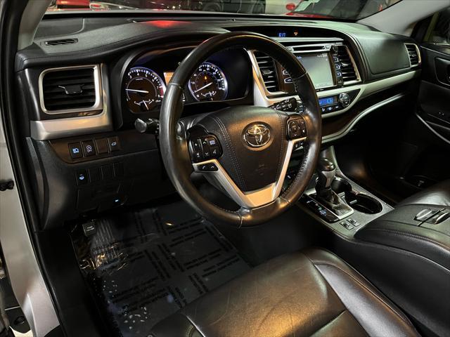 used 2019 Toyota Highlander car, priced at $21,985