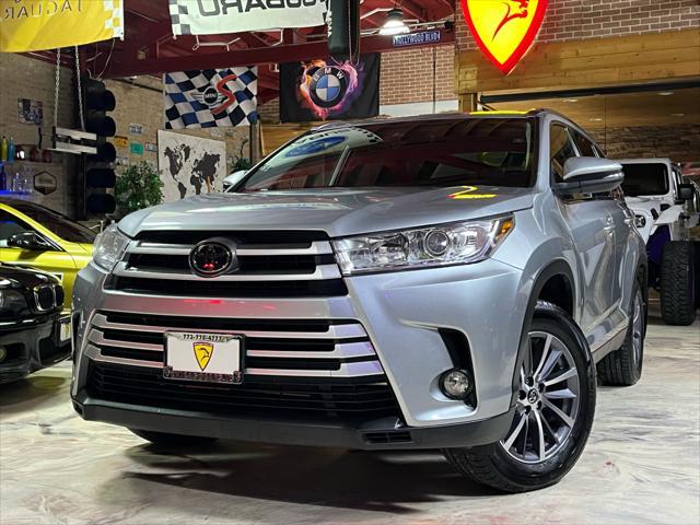 used 2019 Toyota Highlander car, priced at $22,985