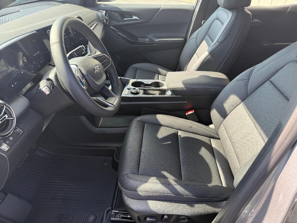 new 2026 Chevrolet Equinox car, priced at $34,675