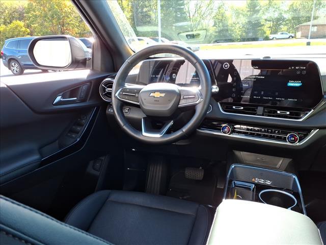 used 2025 Chevrolet Equinox car, priced at $29,900