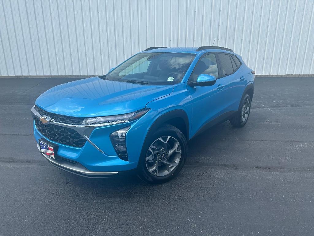 new 2025 Chevrolet Trax car, priced at $25,880
