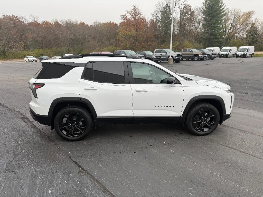 new 2026 Chevrolet Equinox car, priced at $33,680