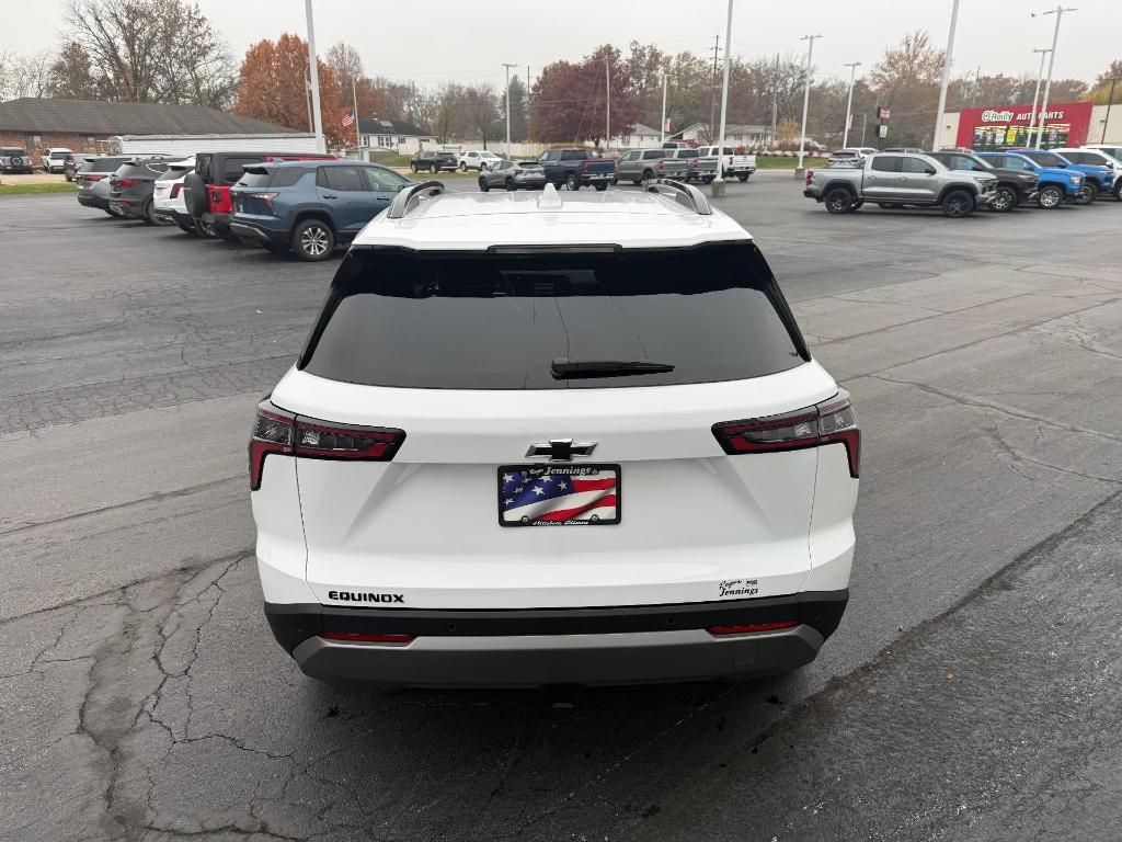 new 2026 Chevrolet Equinox car, priced at $33,680