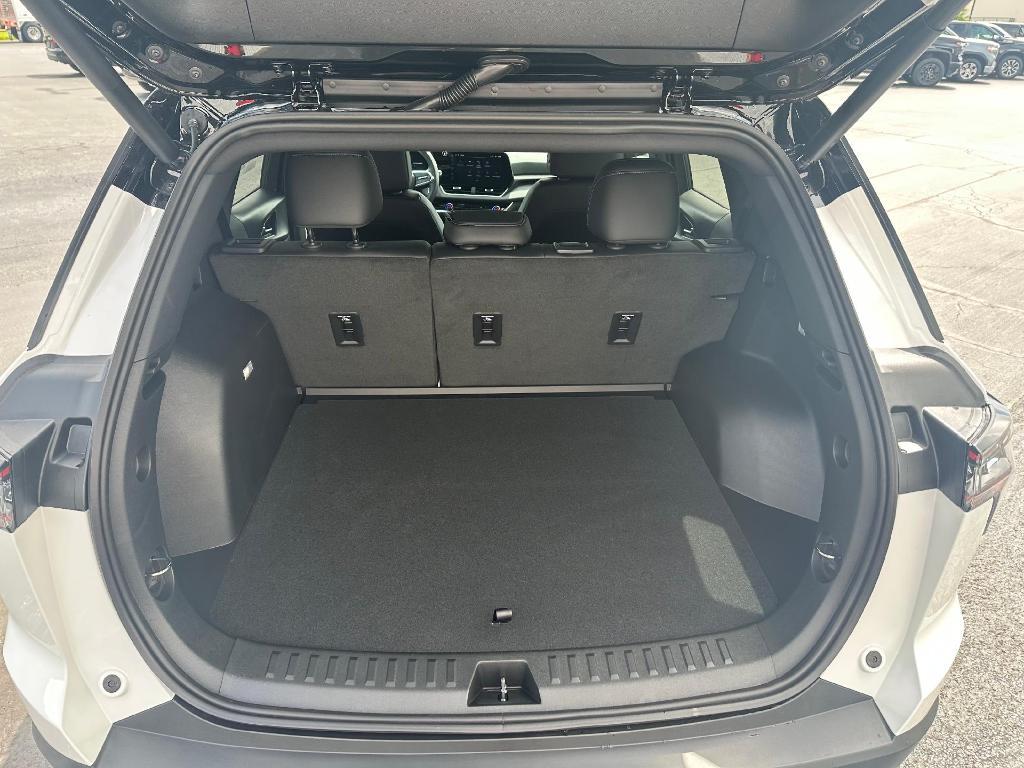 new 2026 Chevrolet Equinox car, priced at $34,540