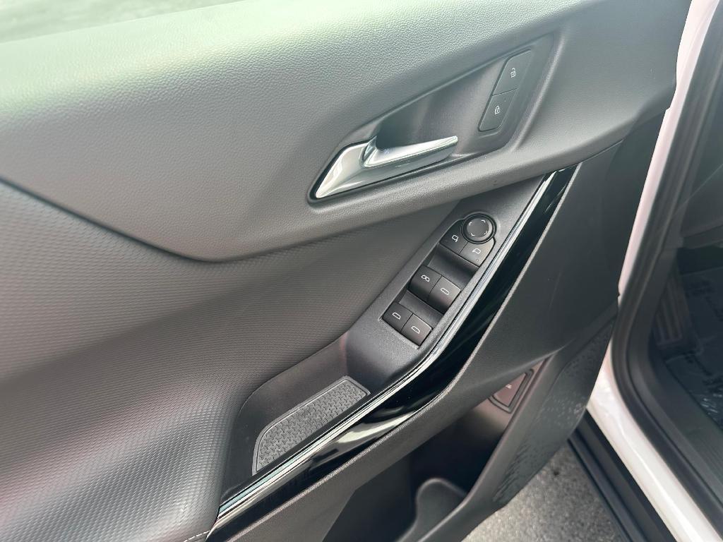 new 2026 Chevrolet Equinox car, priced at $34,540