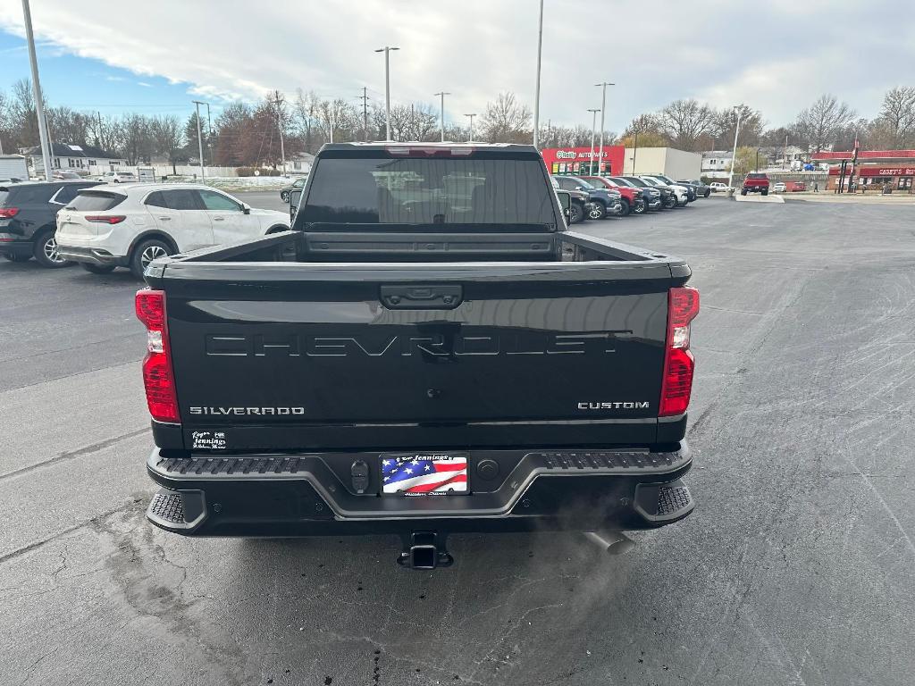 new 2025 Chevrolet Silverado 2500 car, priced at $57,000