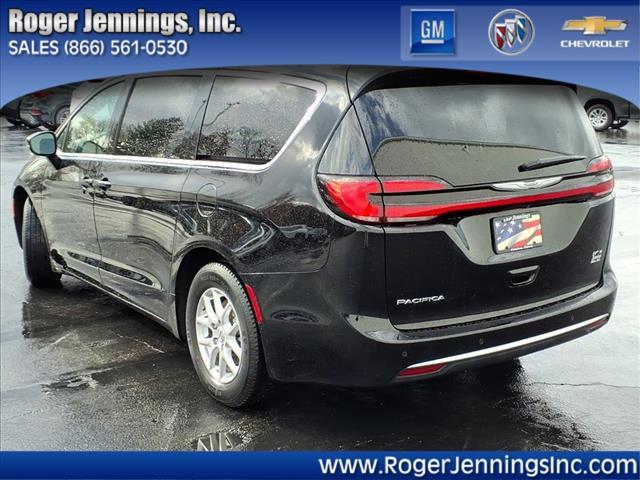 used 2024 Chrysler Pacifica car, priced at $29,900