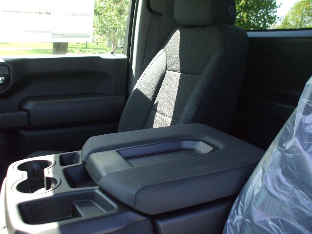 new 2025 GMC Sierra 3500 car, priced at $52,050