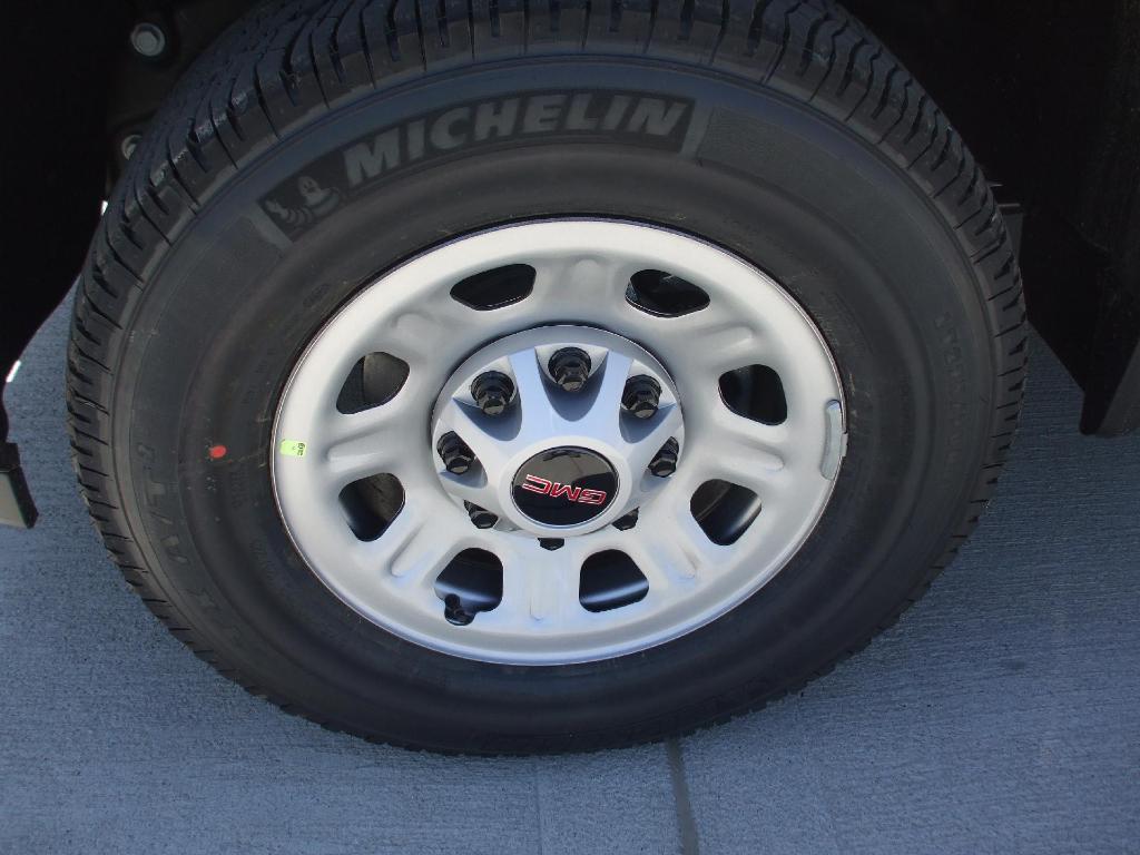 new 2025 GMC Sierra 3500 car, priced at $52,050