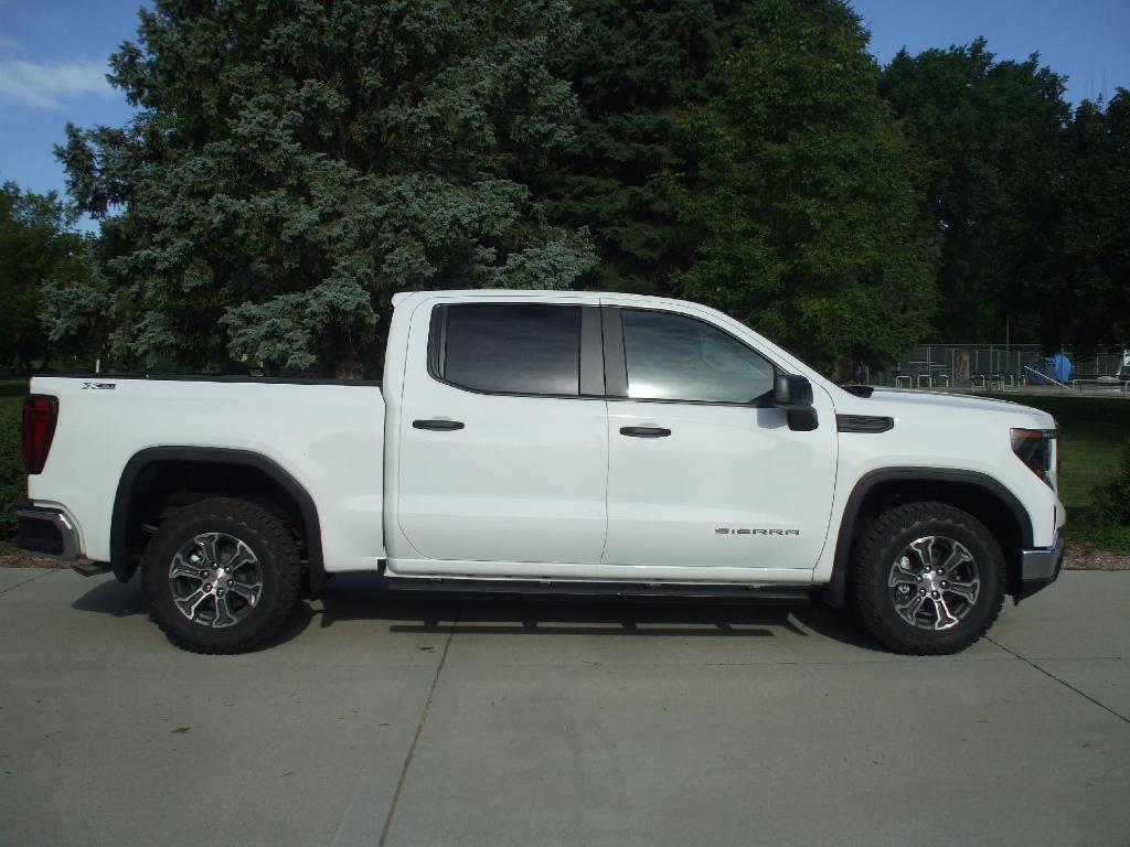 new 2025 GMC Sierra 1500 car, priced at $52,614