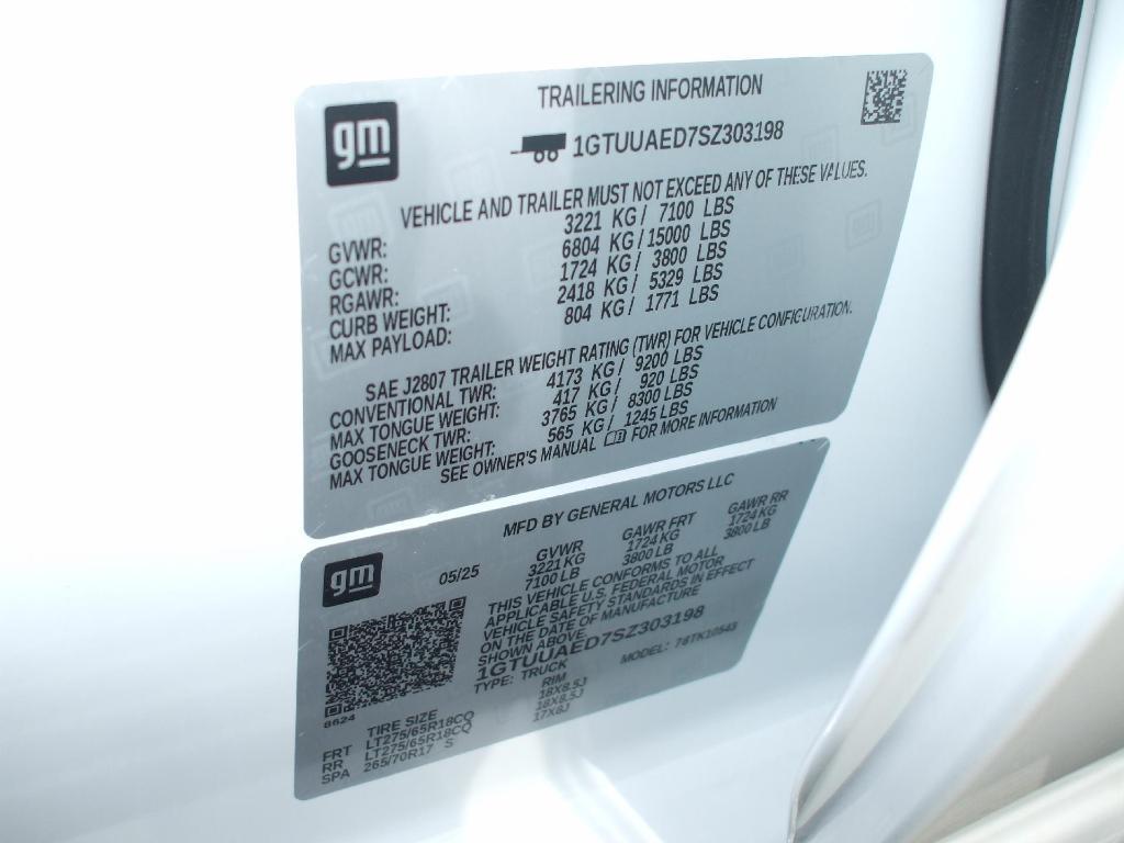 new 2025 GMC Sierra 1500 car, priced at $52,614