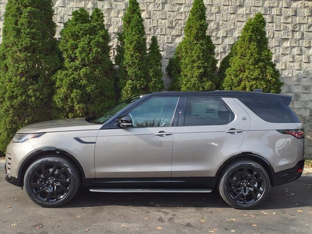 new 2025 Land Rover Discovery car, priced at $79,725