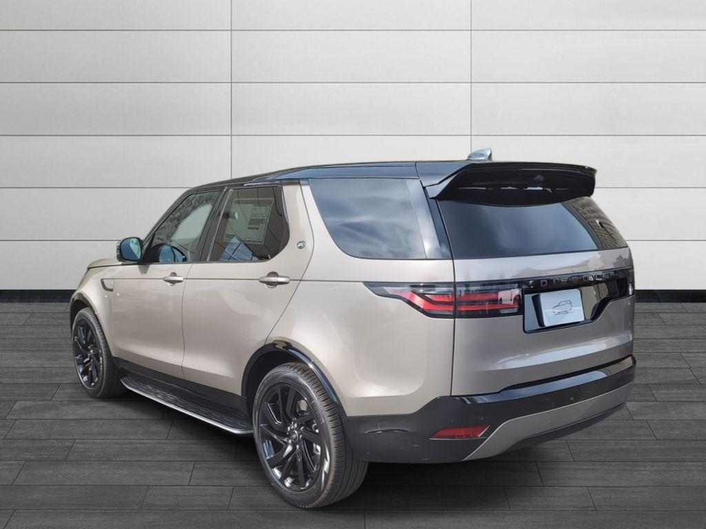 new 2025 Land Rover Discovery car, priced at $79,725