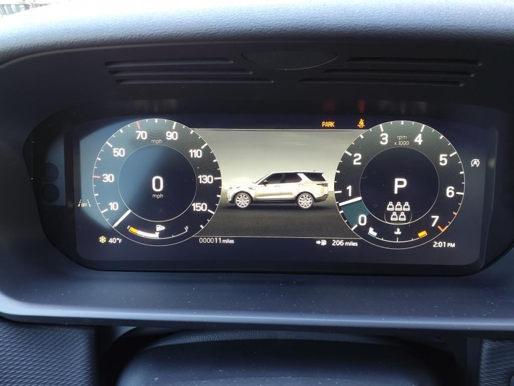 new 2025 Land Rover Discovery car, priced at $71,950