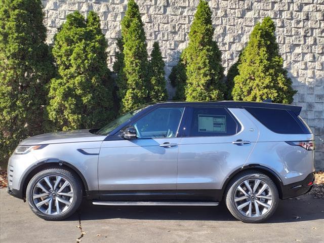 new 2025 Land Rover Discovery car, priced at $79,650