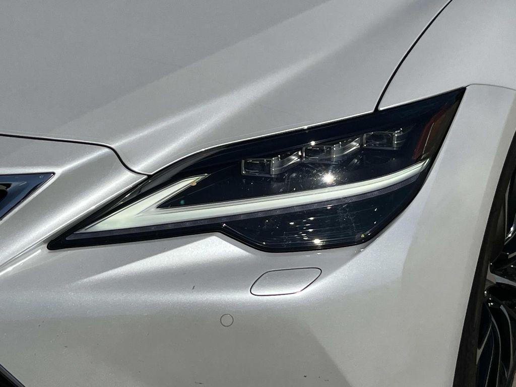 used 2023 Lexus LS 500 car, priced at $76,996