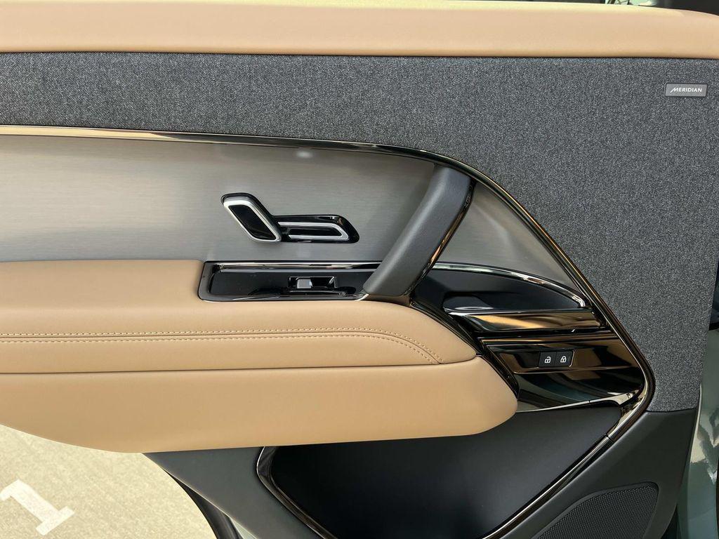 new 2025 Land Rover Range Rover Sport car, priced at $92,380