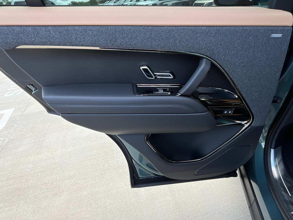 new 2025 Land Rover Range Rover Sport car, priced at $111,580