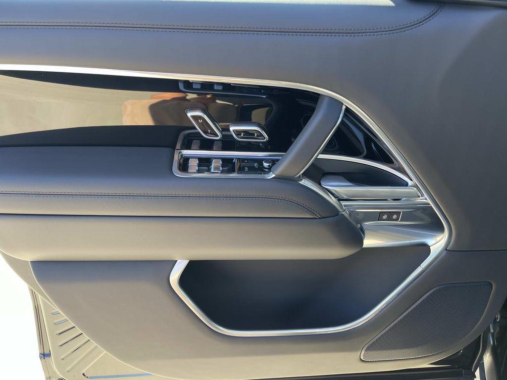 new 2025 Land Rover Range Rover car, priced at $141,535