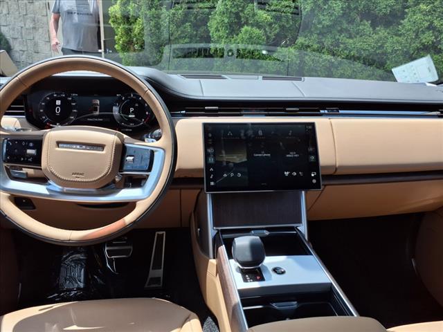 new 2025 Land Rover Range Rover car, priced at $136,695