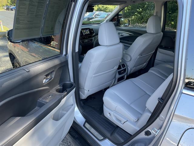 used 2022 Honda Pilot car, priced at $30,500