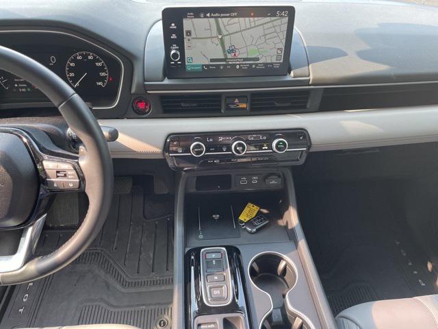 used 2024 Honda Pilot car, priced at $44,900