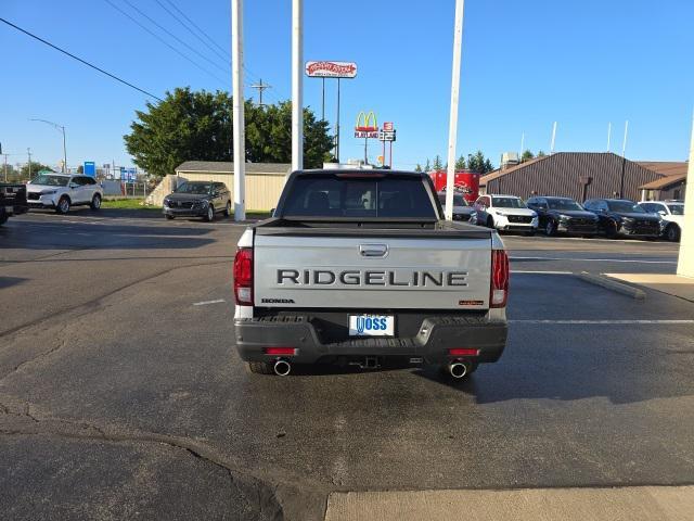 new 2025 Honda Ridgeline car, priced at $44,500