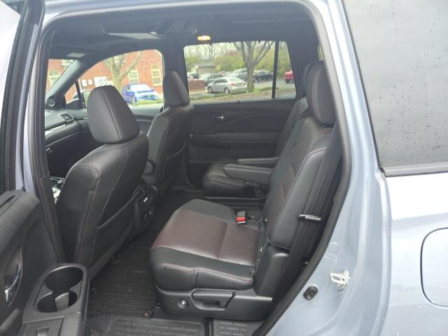 used 2022 Honda Pilot car, priced at $39,900