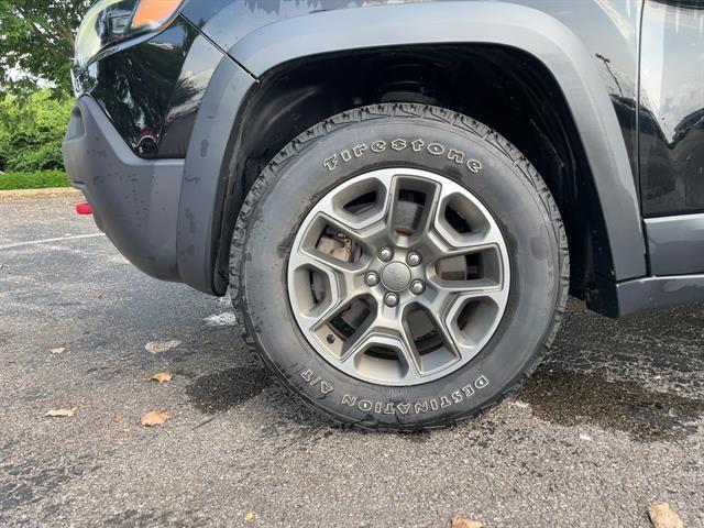 used 2020 Jeep Cherokee car, priced at $21,900