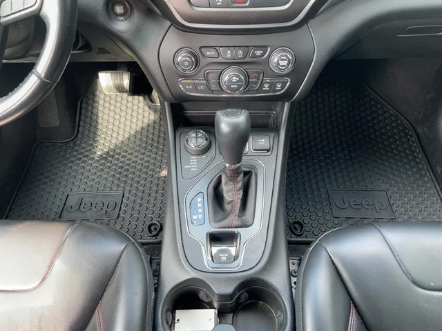 used 2020 Jeep Cherokee car, priced at $21,900