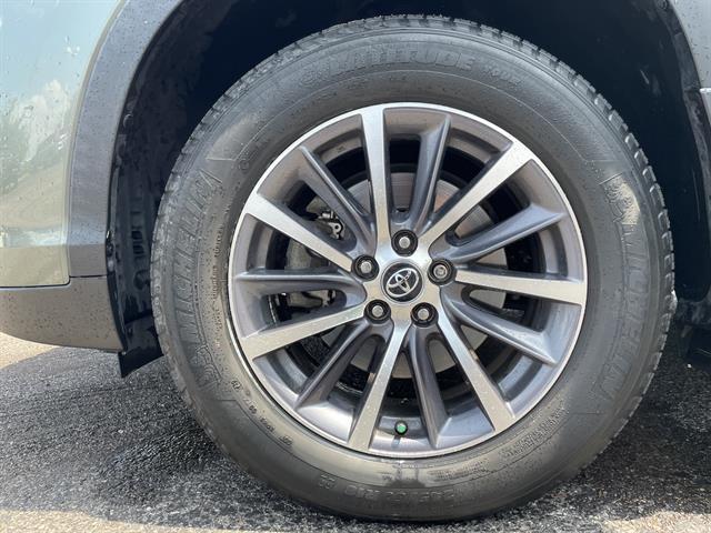 used 2019 Toyota Highlander car, priced at $26,900