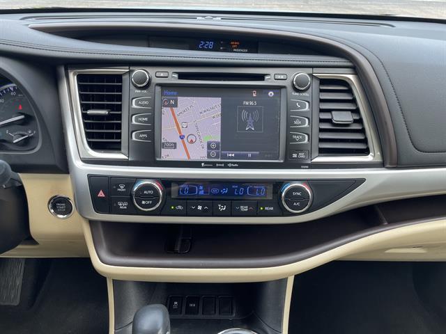 used 2019 Toyota Highlander car, priced at $26,900