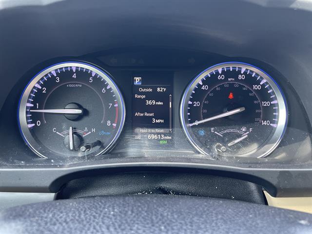 used 2019 Toyota Highlander car, priced at $26,900