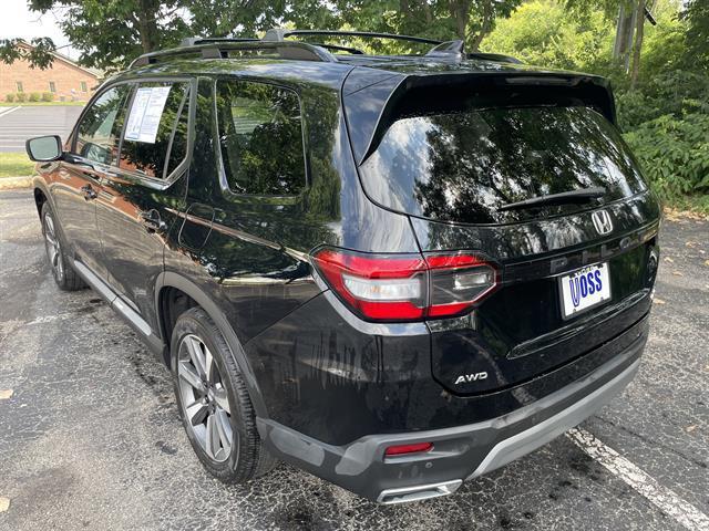 used 2023 Honda Pilot car, priced at $44,900