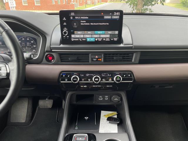 used 2023 Honda Pilot car, priced at $44,900