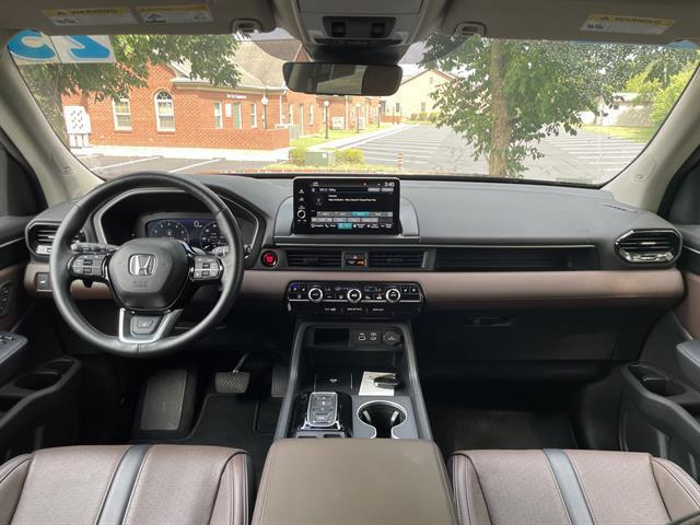 used 2023 Honda Pilot car, priced at $44,900