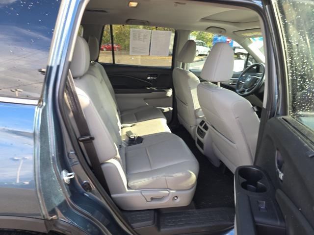 used 2021 Honda Pilot car, priced at $29,900